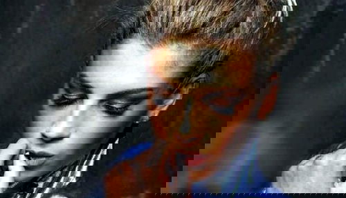 Ospiti in Tv, 5 dicembre: The Kolors ad Amici 15, Emma e Belen a Verissimo, Laura Pausini da Fazio preview