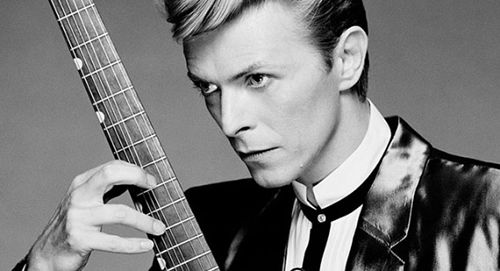 David Bowie morto: il ricordo di Rai e Mediaset, ecco come cambia la programmazione preview