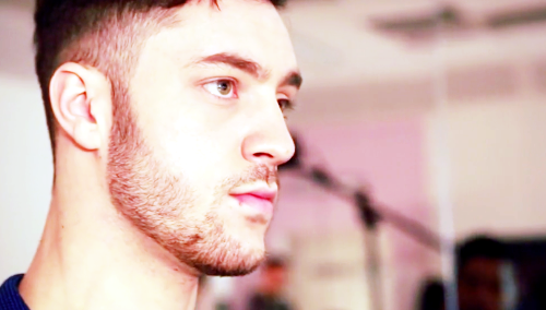 Anticipazioni Amici 15 serale 2016, seconda puntata del 9 aprile: l’eliminato e le polemiche, Elodie in lacrime preview