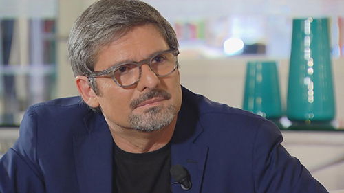 Vertigo, anticipazioni puntata 31 agosto: Povia e il problema della droga, tutti i temi e info streaming article-post