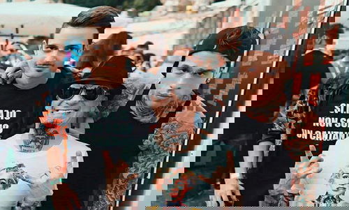 Fabio Rovazzi: “Andiamo a comandare” in TV, lo YouTuber nel cast di Quelli che il calcio preview