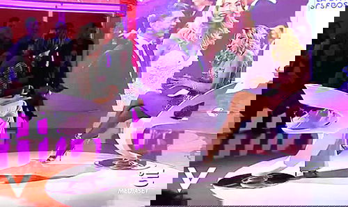 Anticipazioni Verissimo 26 novembre 2016: Valeria Marini, Alessandra Amoroso e Riccardo Scamarcio, info streaming preview