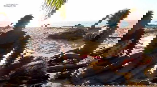 Isola dei Famosi 2017, news: coreografie e balletti, i naufraghi incidono una canzone? – VIDEO article-post