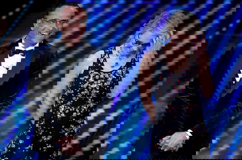 Sanremo 2017, anticipazioni quarta serata del 10 febbraio: gara Nuove Proposte, eliminazioni Big ed ospiti preview