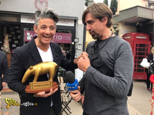 Striscia la Notizia e nuovo Tapiro a Fiorello battuto da Belen Rodriguez: anticipazioni 29 maggio 2017 article-post