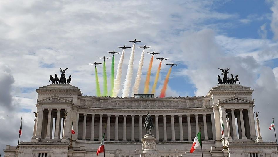 Festa della Repubblica, venerdì 2 giugno 2017: la programmazione Rai, i palinsesti della giornata article-post