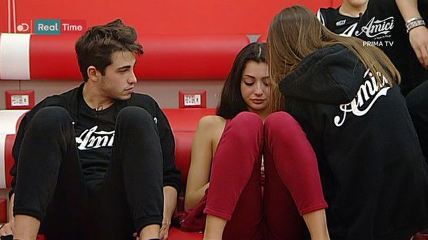 Gossip Amici 16: Giulia punta il dito contro Riccardo Marcuzzo “Ero tua, ti sei preso gioco di me!” article-post