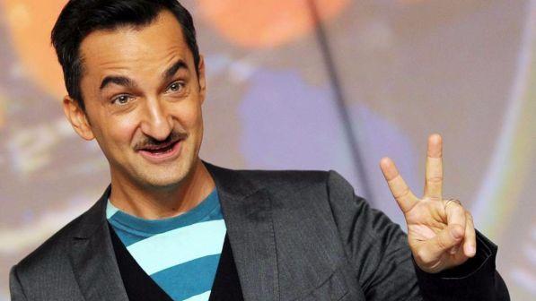 Nicola Savino a Mediaset, ecco cosa farà: diviso tra Le Iene e lo show in prima serata, tutte le anticipazioni article-post