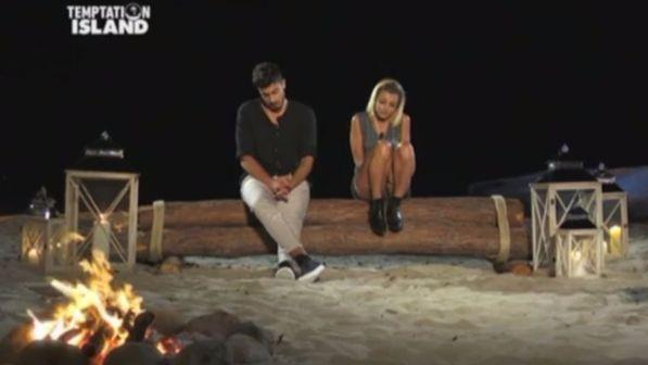 Temptation Island 2017, anticipazioni seconda puntata 3 luglio: Riccardo e Camilla, primo falò di coppia preview