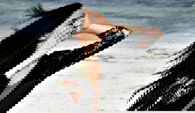 Grande Fratello Vip 2017, le gieffine in attesa dell’ingresso si sfidano a colpi di scatti bollenti preview