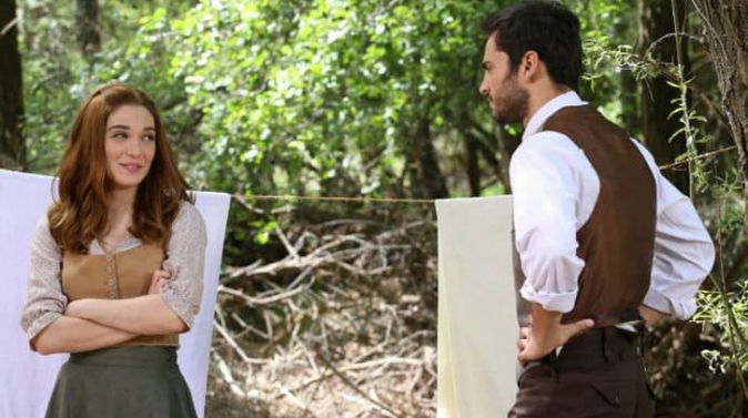 Il Segreto, anticipazioni spagnole: Julieta e Saul, amore a prima vista e l’odio di Francisca article-post