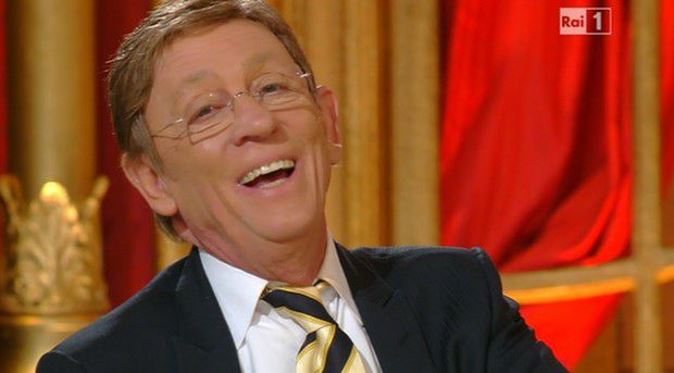 Sandro Mayer replica a Veronica Pivetti e difende il suo giornale: “L’omofoba è lei” article-post