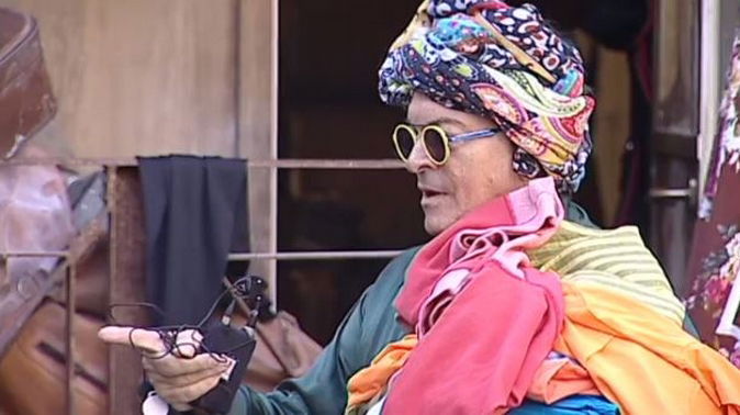 Grande Fratello Vip, News: Cristiano Malgioglio re del ferro da stiro, Jeremias e Carla si baciano ancora preview