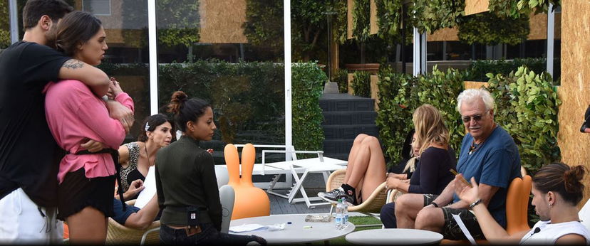 Grande Fratello Vip 2017, News: prima doccia per i fratelli Rodriguez, Malgioglio re della cucina preview