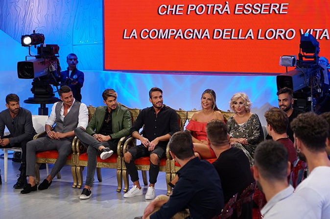 Uomini e Donne, anticipazioni: Mario Serpa opinionista, Francesco e Selvaggia ancora in studio preview