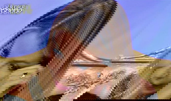 Uomini e Donne, anticipazioni: Sabrina in lacrime, arriva il due di picche e scatta il bacio tra Paolo e… preview