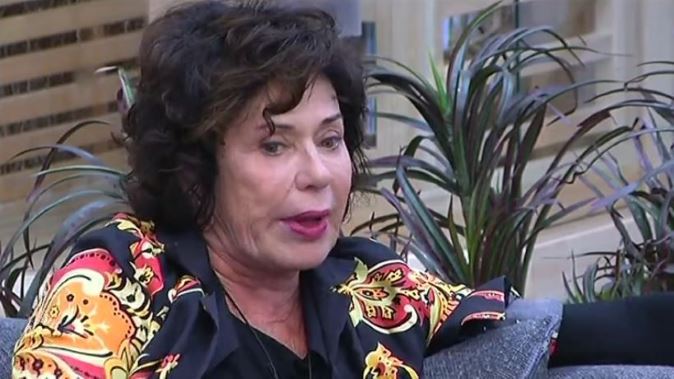 Grande Fratello Vip 2017: Corinne Clery vs Serena Grandi, è guerra a distanza, “Voleva picchiarmi!” preview