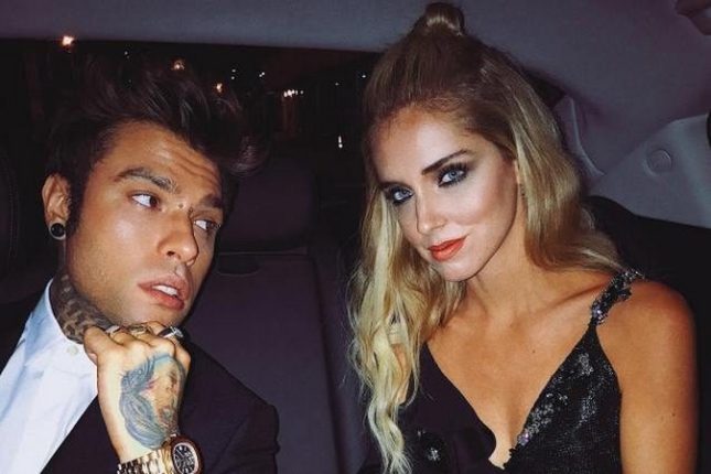 Gossip, Fedez festeggia 28 anni con Chiara Ferragni: il bacio sul ...