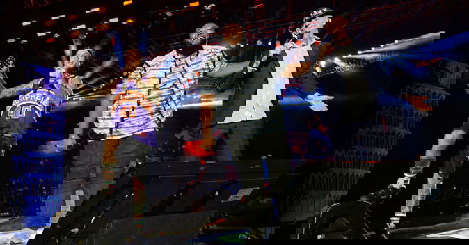 J-Ax parla di Sergio Sylvestre, ringrazia i colleghi ma “dimentica” Fedez: vuoto di memoria? preview