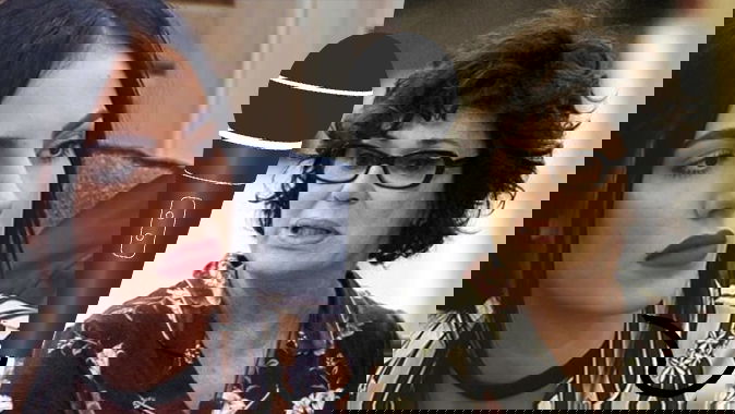 GF Vip 2017, Giulia De Lellis e la bordata a Corinne Clery: “Le ficcherei un microfono in bocca…” preview