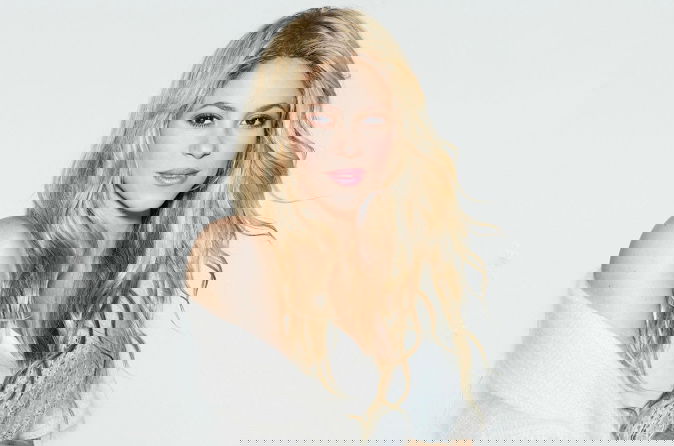 Verissimo, anticipazioni 14 ottobre: Shakira, Simona Izzo e Carmen Di Pietro tra gli ospiti preview