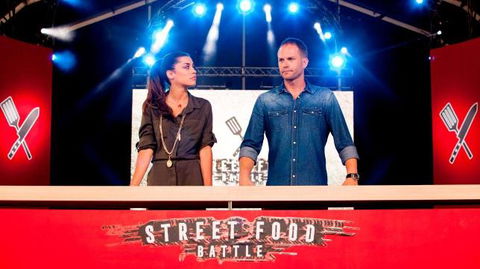 Street Food Battle, anticipazioni 12 ottobre 2017: Simone Rugiati e Ludovica Frasca nel nuovo cooking show di Italia 1 preview
