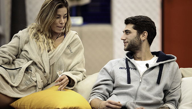Aida e Jeremias, Grande Fratello Vip: stanotte hanno dormito insieme, Geppy lunedì in Casa? preview