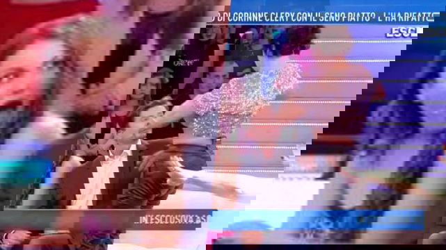 Corinne Clery, Domenica Live: mostra il davanzale in diretta, Nadia Rinaldi e il corpo ‘nuovo’ (Video) article-post