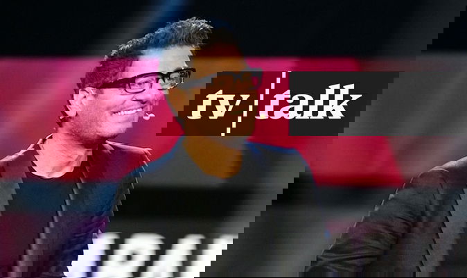 TV Talk, anticipazioni 25 novembre: Enrico Papi tra gli ospiti, ‘The Wall’ e Rosy Abate tra i temi preview