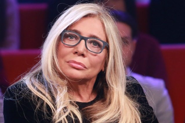 Gossip news, Mara Venier choc: “Anche io molestata due volte, la seconda da un politico importante” preview