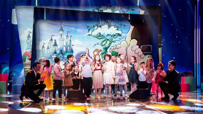 Zecchino d’Oro 2017, seconda puntata 25 novembre 2017: Cristina D’Avena, Regal Academy, Topo Gigio tra gli ospiti article-post