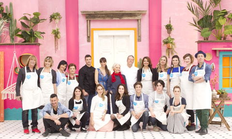 Bake Off Italia Celebrity Edition 2017: puntata 8 dicembre, le coppie in gara e info streaming preview