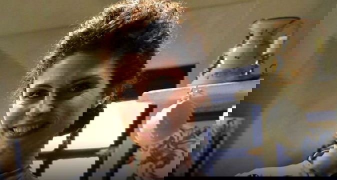 Il Segreto, anticipazioni: Cristobal sta impazzendo, Matias si sposa e Beatriz lo viene a sapere da Marcela preview