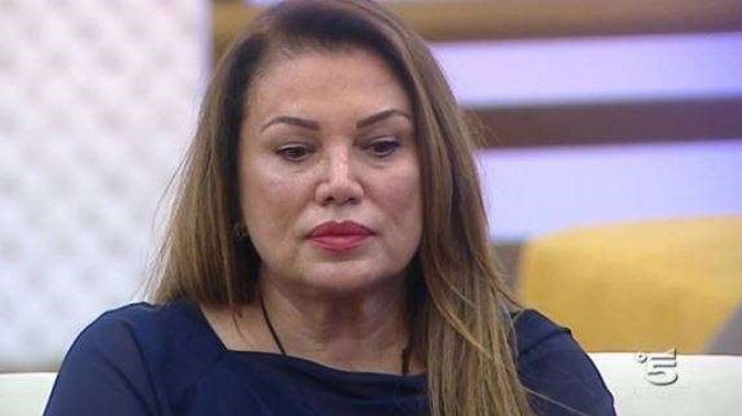 Serena Grandi choc: “Mi hanno sequestrato casa per due padelle e una forchetta!” preview