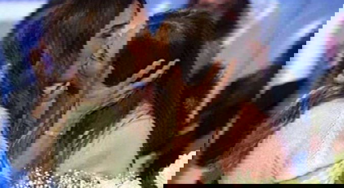 Verissimo, Silvia Toffanin bacia Ilary Blasi sulla bocca: boom di ascolti per lo Speciale Grande Fratello Vip preview