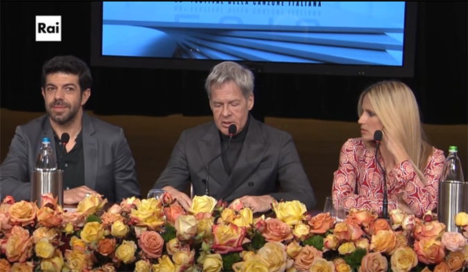 Sanremo 2018, Claudio Baglioni presenta Michelle Hunziker e Favino: prime dichiarazioni ufficiali preview