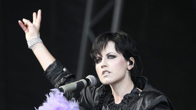 Dolores O’Riordan è morta, la leader dei Cranberries: ‘Era depressa!’, prime rivelazioni sul decesso article-post