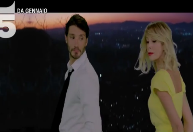 Isola dei Famosi 2018: video promo con Alessia Marcuzzi e Stefano De Martino che fanno il verso a La La Land – GUARDA article-post