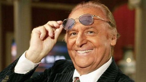 Unici – Renzo Arbore, una vita a tutto swing: stasera 5 gennaio su RaiDue, i 50 anni di carriera del grande artista preview