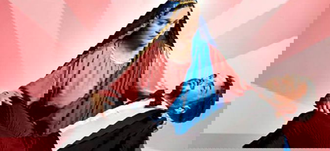 Valerio Scanu, la copertina del suo libro autobiografico: ‘Giuro di dire la verità – Dalla A alla Zia Mary’ preview