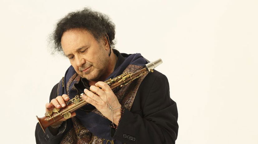 Sanremo 2018, Enzo Avitabile e Peppe Servillo con “Il coraggio di ogni giorno” – TESTO preview