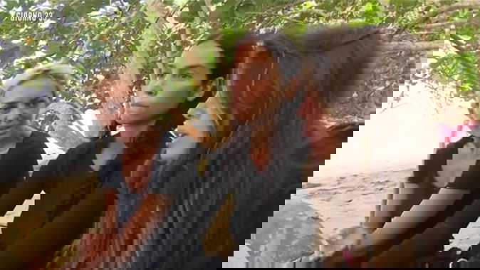 Isola dei Famosi 13, duro scontro tra Elena e Bianca: “Ci hai dato dei falliti!”, la Atzei si slega da Paola preview