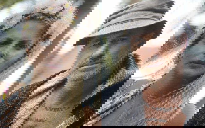 Isola dei Famosi, Filippo Nardi malinconico: per farsi perdonare da Francesca Cipriani le regala una collana preview