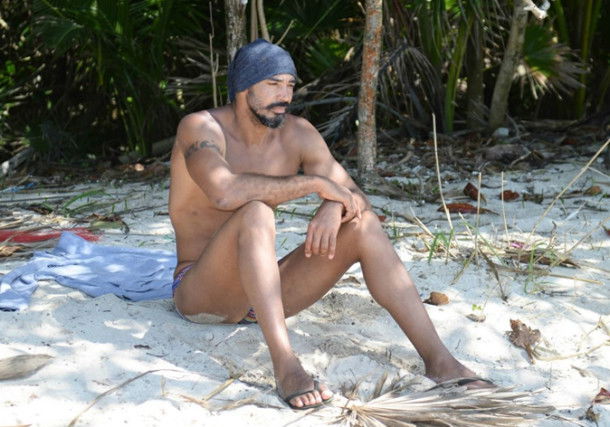 Isola dei Famosi 13, anticipazioni quinta puntata: l’esperimento d’ipnosi di Giucas Casella preview