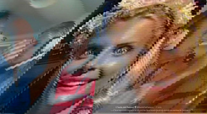 Isola dei Famosi 13, Giucas Casella ipnotizza Francesca Cipriani: poi lascia l’Honduras per problemi di salute preview