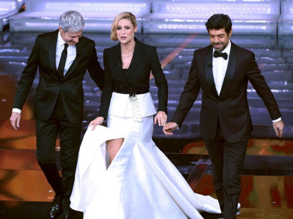 Ascolti TV, Sanremo 2018 terza serata: ancora record con oltre 10,8 mln e il 51,6% di share preview