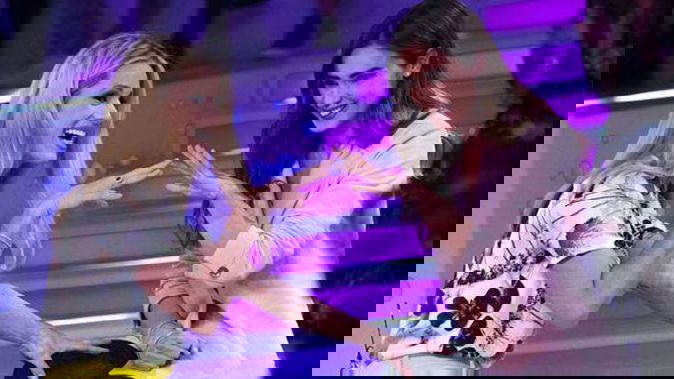 Michelle Hunziker a Verissimo: “Io e Tomaso ci stiamo organizzando per il prossimo figlio!” preview