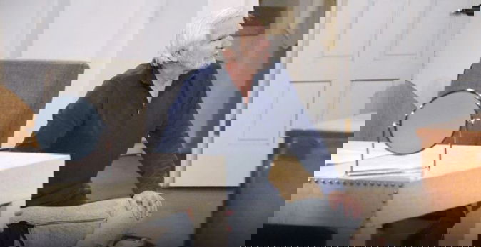 Beautiful, anticipazioni dal 19 al 23 marzo: Steffy spara a Sheila e poi lei chiede un bacio ad Eric preview