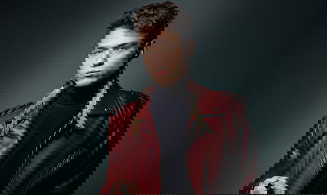 Amici 17, Irama: ecco il potenziale vincitore di questa edizione, primo in classifica su iTunes article-post