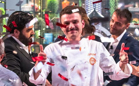 Simone Scipioni vince Masterchef Italia 2018: al secondo posto Kateryna, terzo Alberto preview